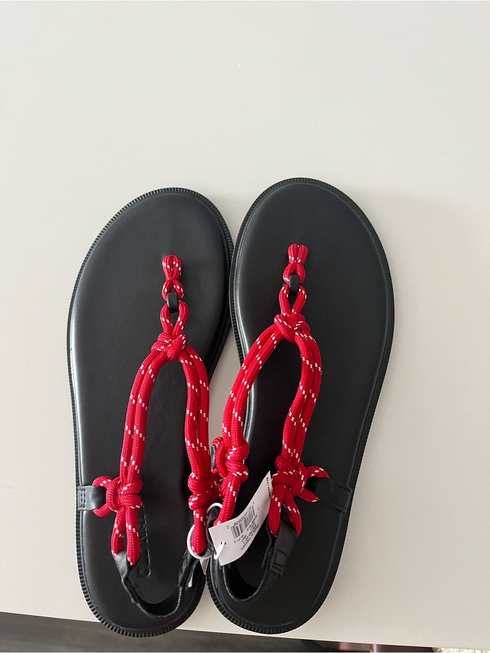 Old Navy Red Knotted Rope Thong Sandal, Sz 7, NWT - Picture 4 of 9